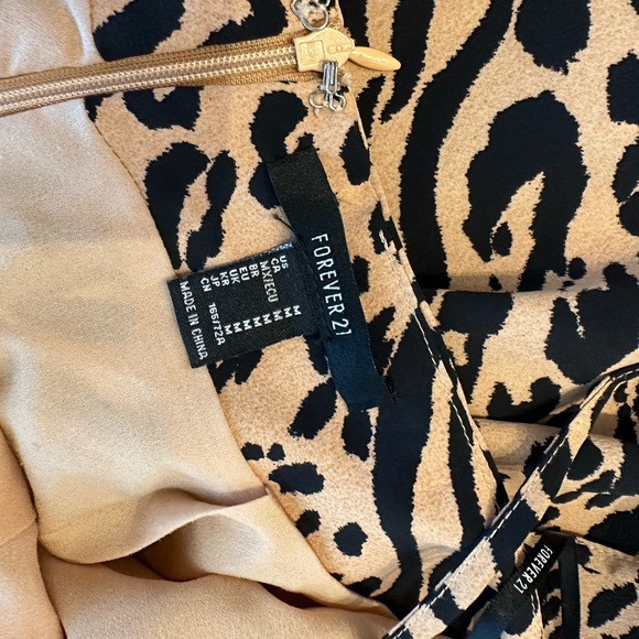 Leopar Print Body Suit - Picture 3 of 3